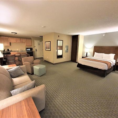 Amerivu Inn And Suites - Chisago City Extérieur photo