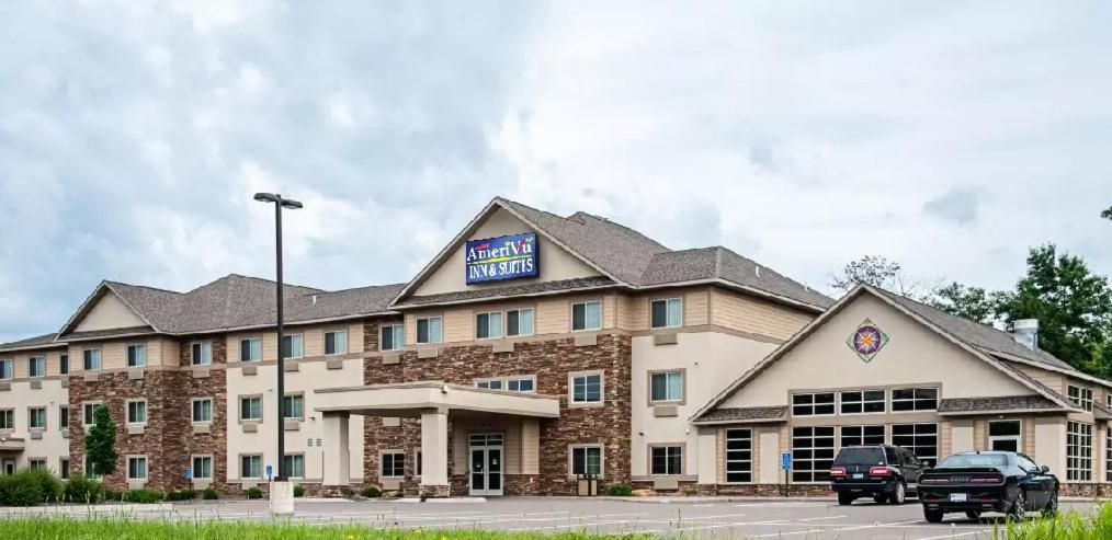 Amerivu Inn And Suites - Chisago City Extérieur photo