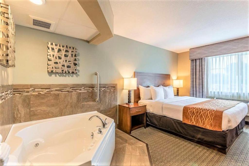 Amerivu Inn And Suites - Chisago City Extérieur photo